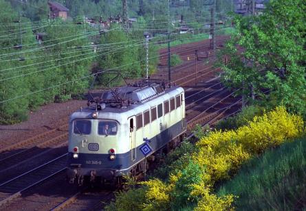 07.05.1990 bei der Ausfahrt aus dem AW Opladen