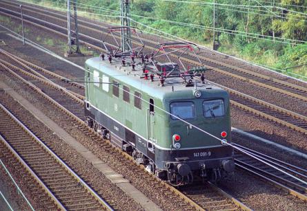 08.08.1990 bei Ausfahrt aus AW Opladen