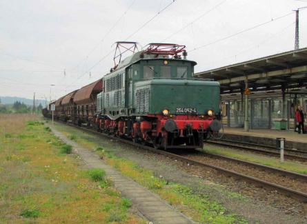 02.05.2010 in Naumburg (Saale) Hbf