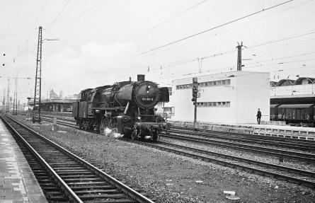 24.10.1969 durch Hauptbahnhof Koblenz