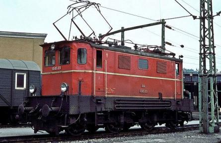 12.08.1976 in Attnang-Puchheim